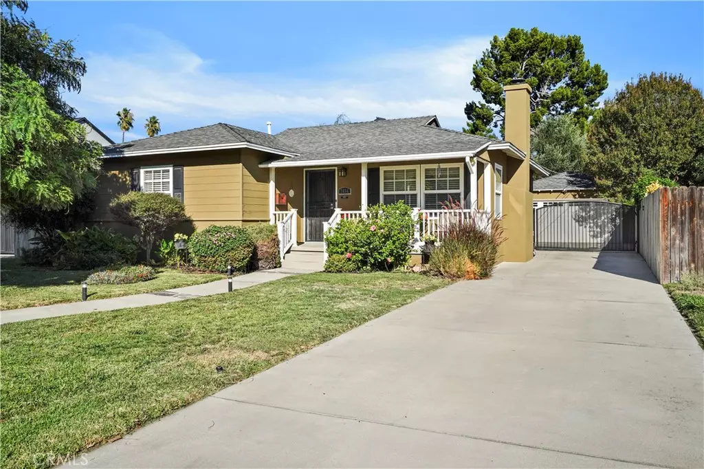 Lake Balboa, CA 91406,7656 Oak Park