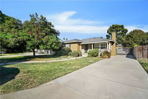 Lake Balboa, CA 91406,7656 Oak Park