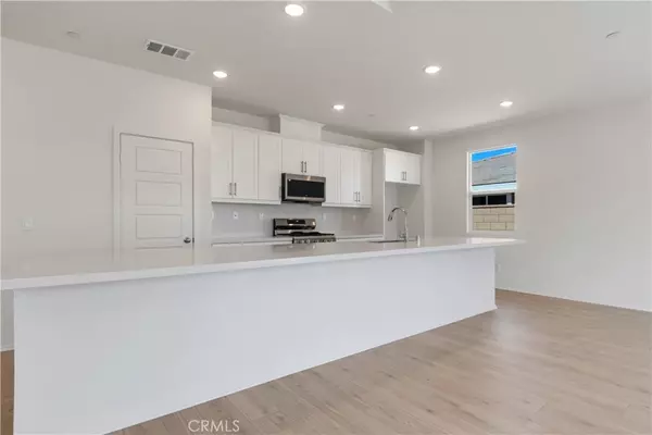 Victorville, CA 92392,13845 Mesa View DR