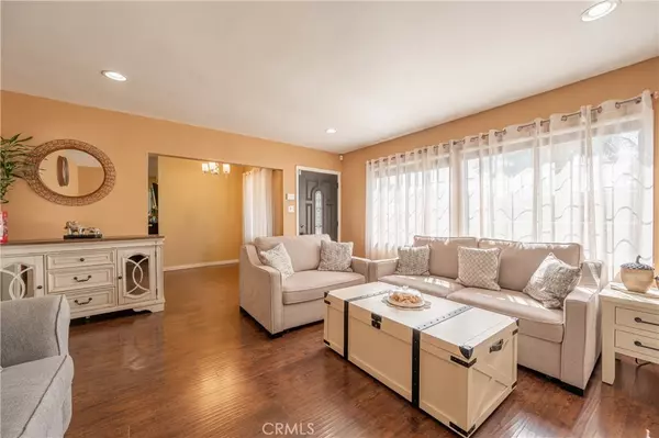 Reseda Ranch, CA 91335,18801 Wyandotte