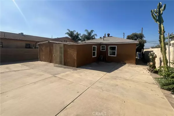 Pacoima, CA 91331,10472 CAYUGA AVE