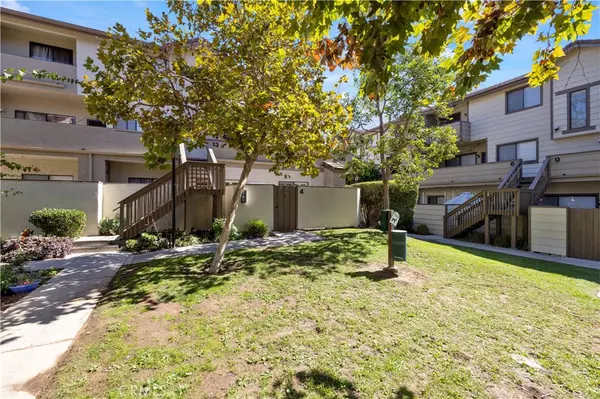 86 Maegan #4, Thousand Oaks, CA 91362