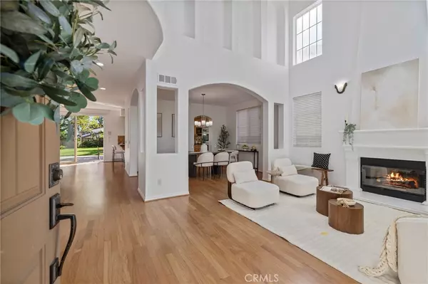 Encino, CA 91316,6324 Newcastle Ave