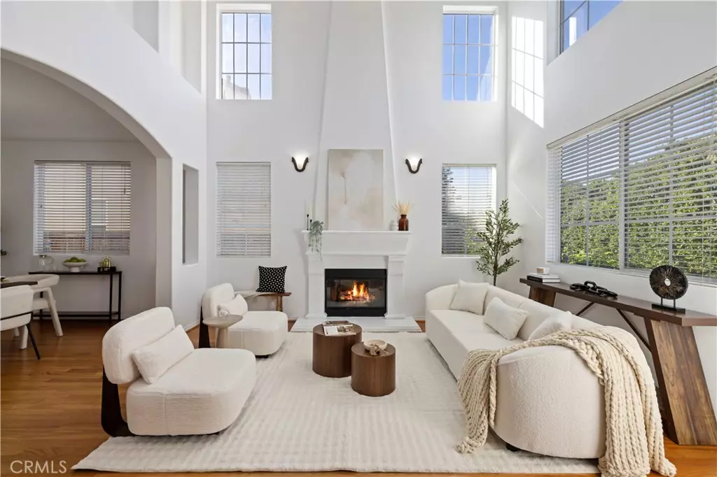 Encino, CA 91316,6324 Newcastle Ave