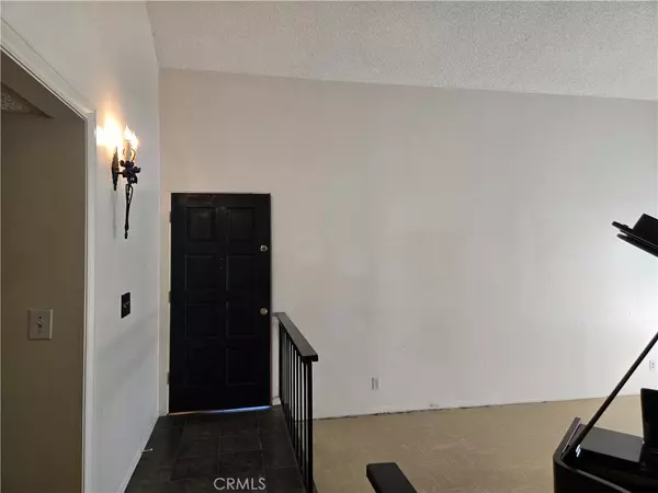 Simi Valley, CA 93065,2349 Knollhaven