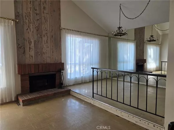 Simi Valley, CA 93065,2349 Knollhaven