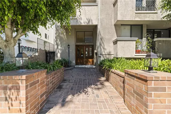 1630 S Bentley AVE #103, Los Angeles, CA 90025