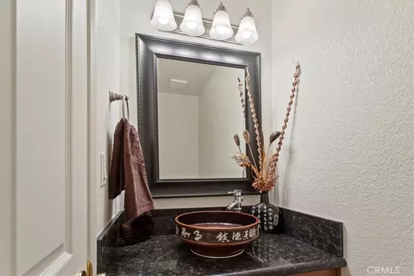 Winnetka, CA 91306,7230 Kelvin AVE #6