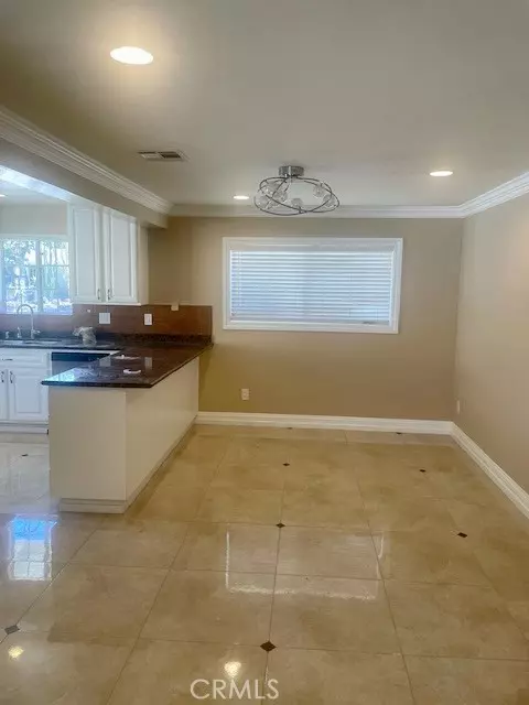 Chatsworth, CA 91311,20106 Halsted