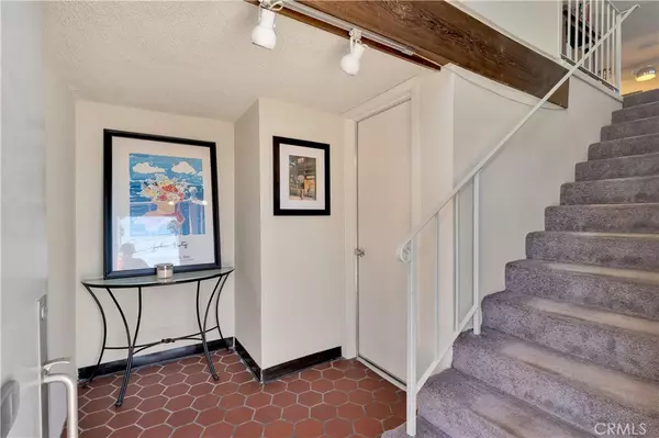 Studio City, CA 91604,12452 Laurel Terrace