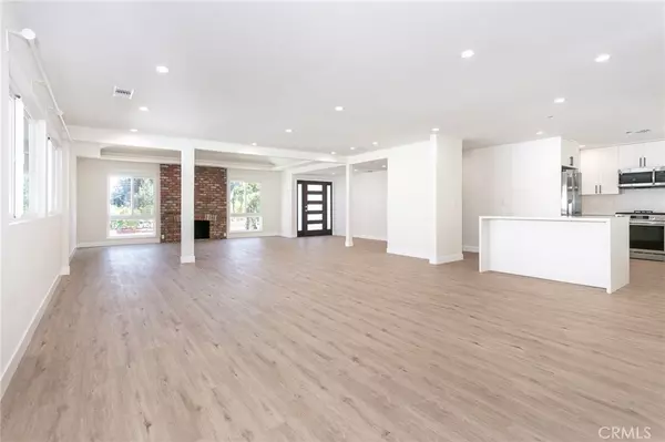 West Hills, CA 91307,6419 Valley Circle