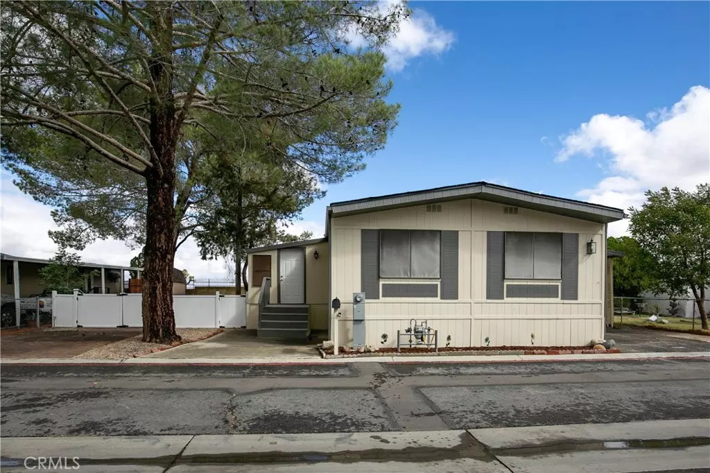 Lancaster, CA 93535,45800 Challenger #118