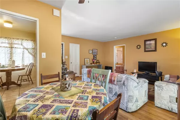 Pacoima, CA 91331,13641 Weidner