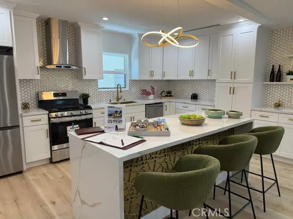 Winnetka, CA 91306,20406 Londelius