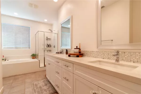 Pacoima, CA 91331,12466 Osborne