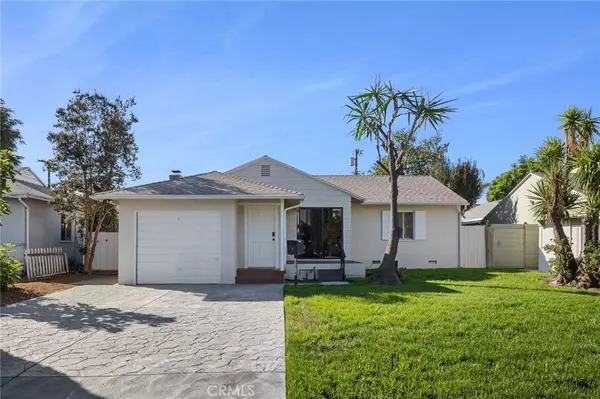 15014 Hartsook, Sherman Oaks, CA 91403