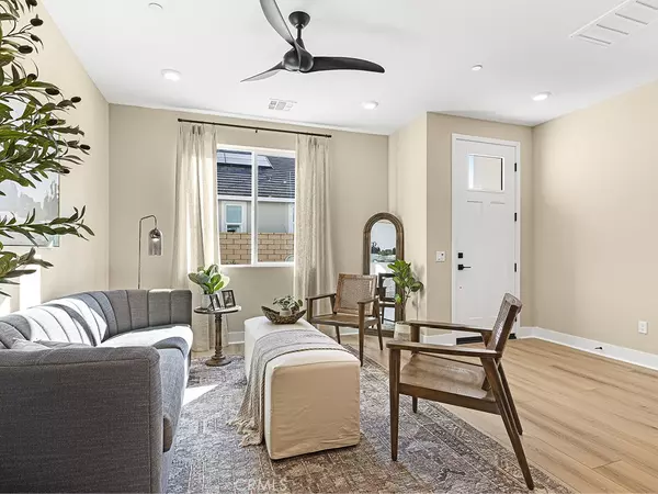 Castaic, CA 91384,30146 Crestline CT