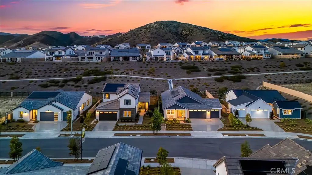 30146 Crestline CT, Castaic, CA 91384