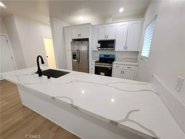 Reseda, CA 91335,18252 SATICOY ST