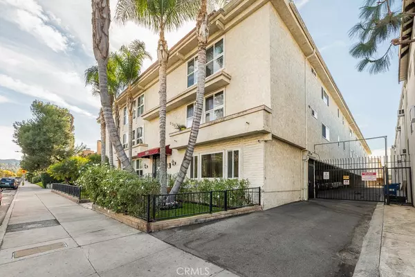 5301 Yarmouth #7, Encino, CA 91316