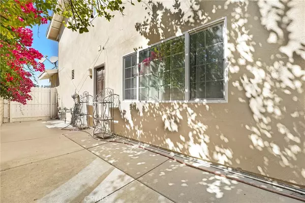 Reseda, CA 91335,7428 Bothwell Rd