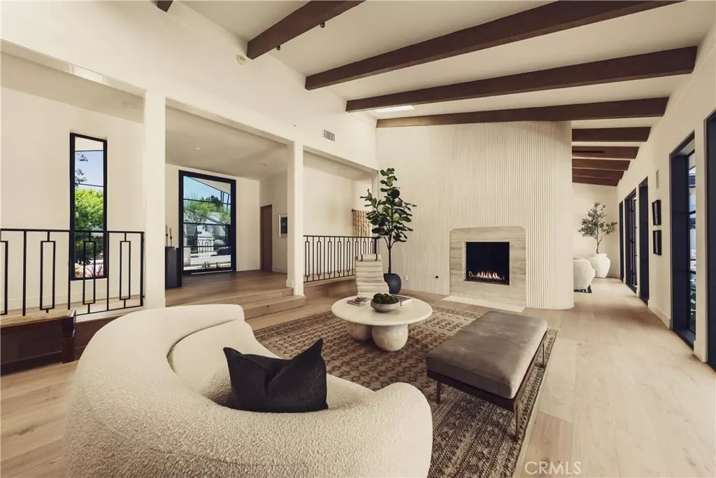 Encino, CA 91316,4195 Alonzo AVE