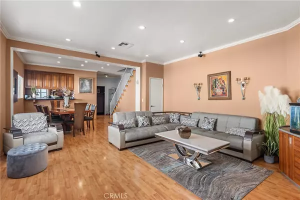 Burbank, CA 91501,620 N 6th ST #106