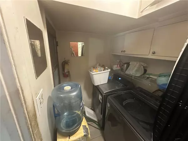 Los Angeles, CA 90011,1409 E 41st PL