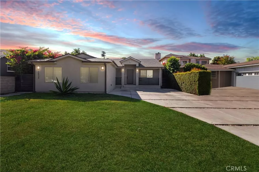 14940 Hartland, Van Nuys, CA 91405
