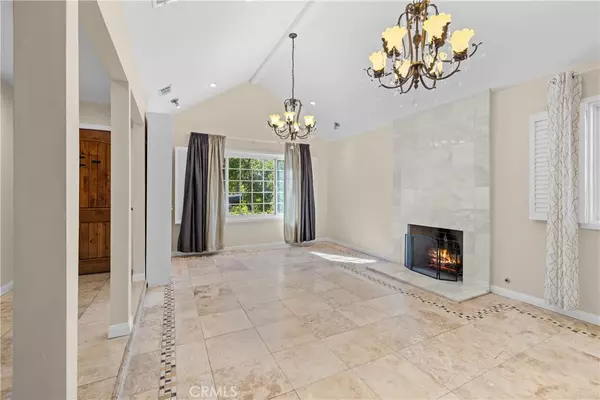 Encino, CA 91436,16513 Moorpark ST