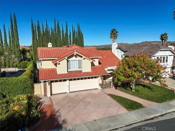 28011 Charles, Saugus, CA 91350
