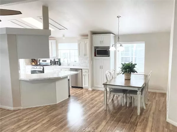Morro Bay, CA 93442,1537 White Pine #48