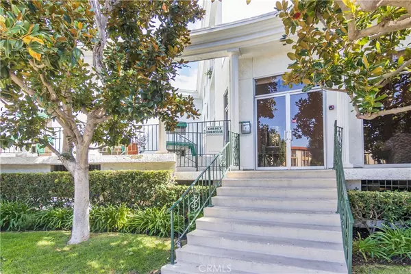 Sherman Oaks, CA 91403,4520 Natick