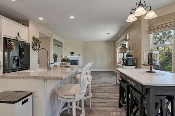 Newhall, CA 91321,19639 Ellis Henry