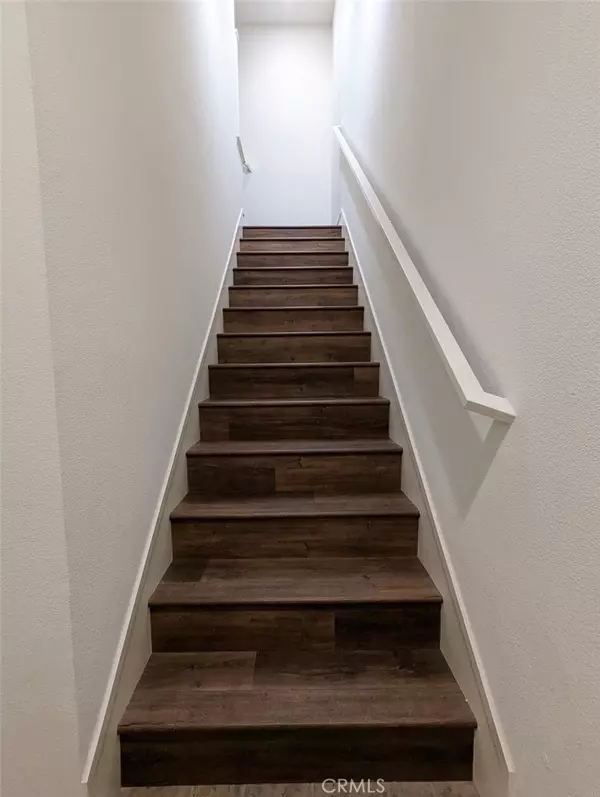 Northridge, CA 91324,19537 Astor Place