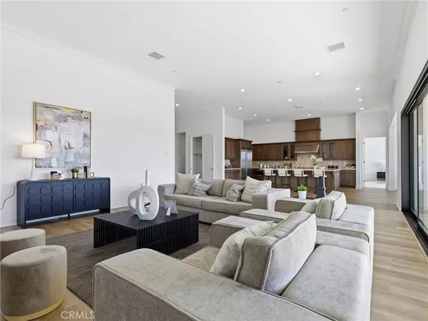 Valencia, CA 91354,24150 W Corte Zafiro