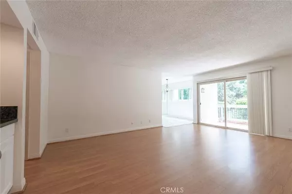 Calabasas, CA 91302,23637 Park Capri #34