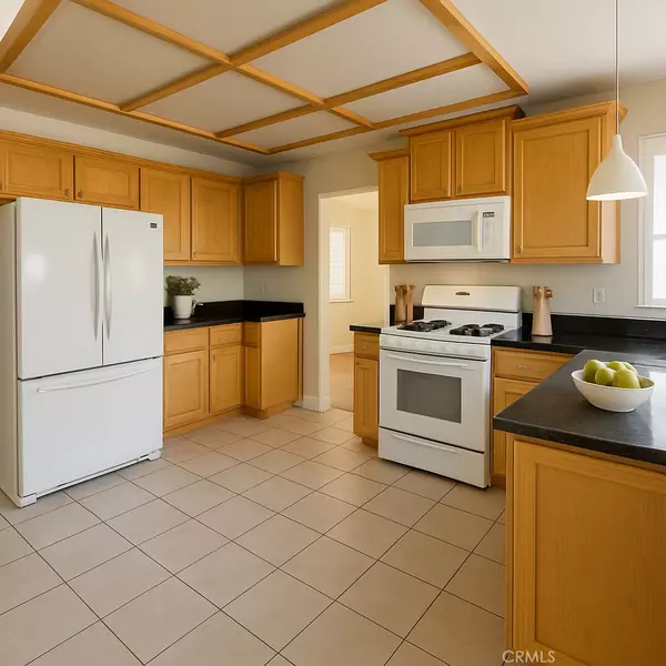 Northridge, CA 91325,17755 Merridy