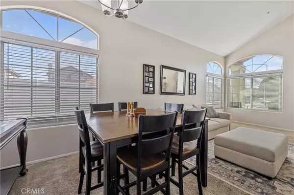 Fontana, CA 92336,7465 Doheny