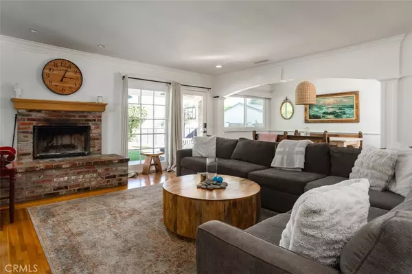 Granada Hills, CA 91344,10444 Hayvenhurst
