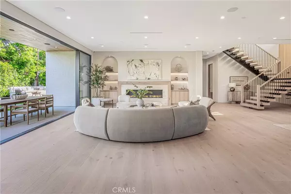 Encino, CA 91436,4830 Valjean AVE