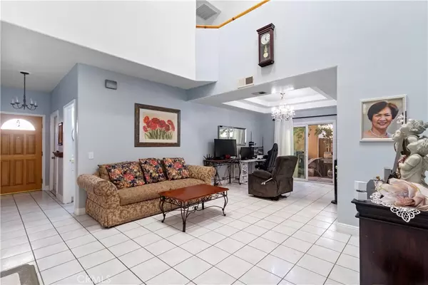 North Hills, CA 91343,9400 Burnet #117