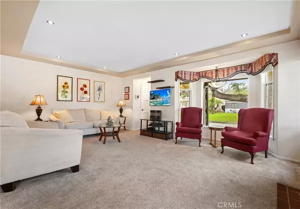 Glendale, CA 91201,1523 Randall ST