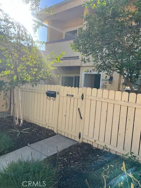 Reseda, CA 91335,8110 Canby #3