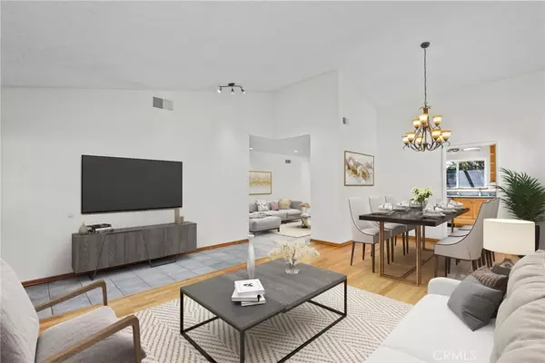 Valencia, CA 91354,27717 Sequoia Glen