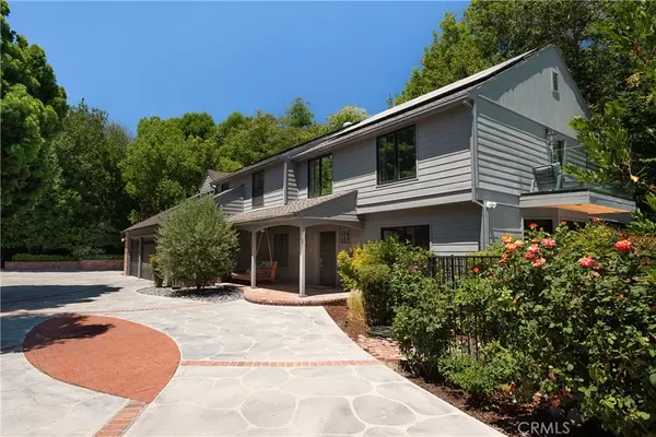 Tarzana, CA 91356,4851 Corbin AVE