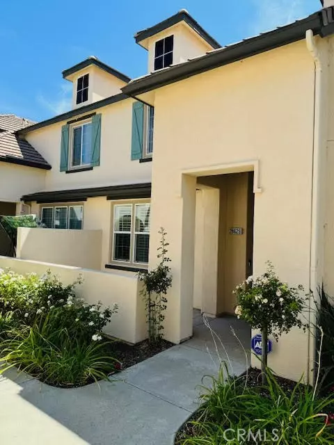 Valencia, CA 91354,28629 Pietro DR