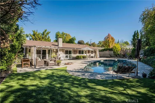 5329 Blanco AVE, Woodland Hills, CA 91367