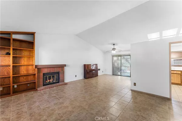 Palmdale, CA 93551,526 Morningside TER