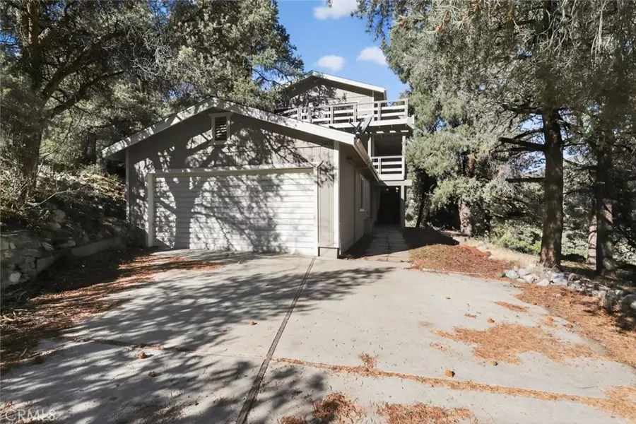 2405 Yellowstone CT, Pine Mountain Club, CA 93225